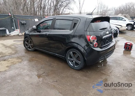 2015 Chevrolet Sonic Rs Manual z USA, uszkodzony, nr VIN 1G1JH6SB7F4138658
